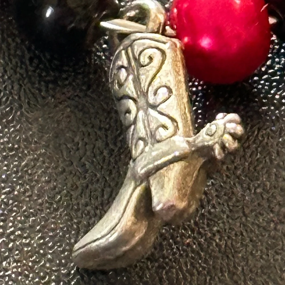 Wine glass tag, stainless steel hoop, black/red beads cowboy boot charm